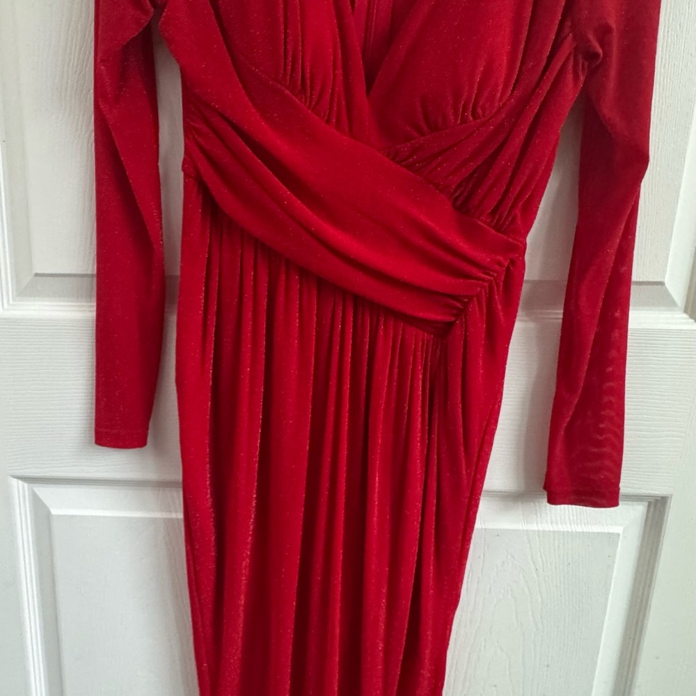 Wear only one time on my birthday 🎈 
Size Xl
Red sexy dresss